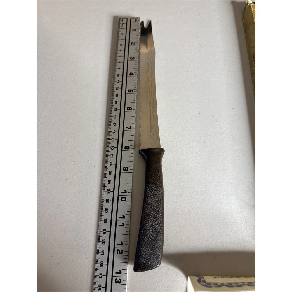 Vintage Quikut Bread Carving Knife Serrated Stainless 8